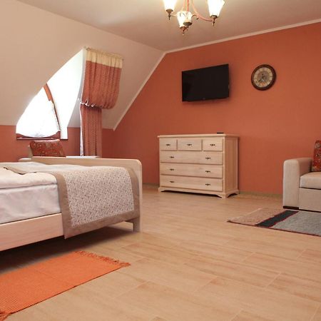 Publo Spa Hotel Vyshkove Quarto foto